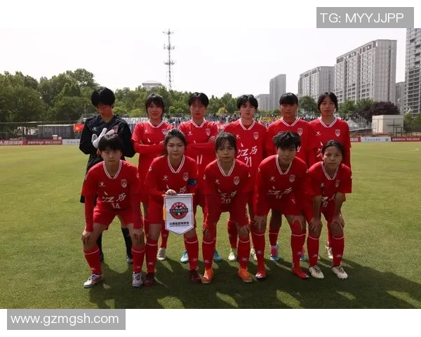 文字达人挑战足球明星的智慧对决与精彩瞬间